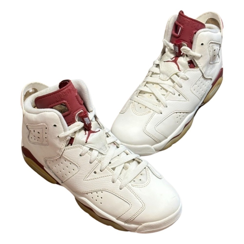 Jordan retro 6 youth size 7 = 8 in women’s